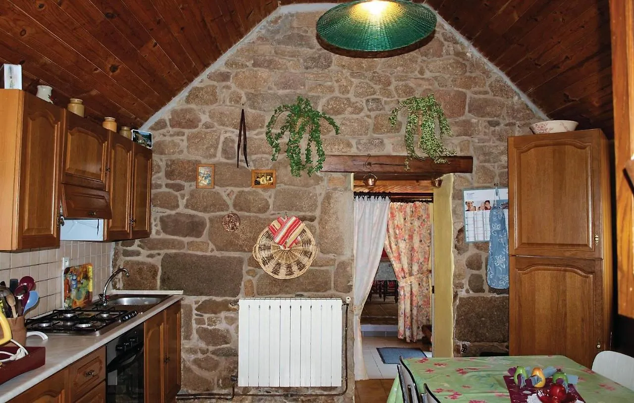 Дом отдыха 2 Bedroom Cozy Home In Plouaret Keraudy Франция