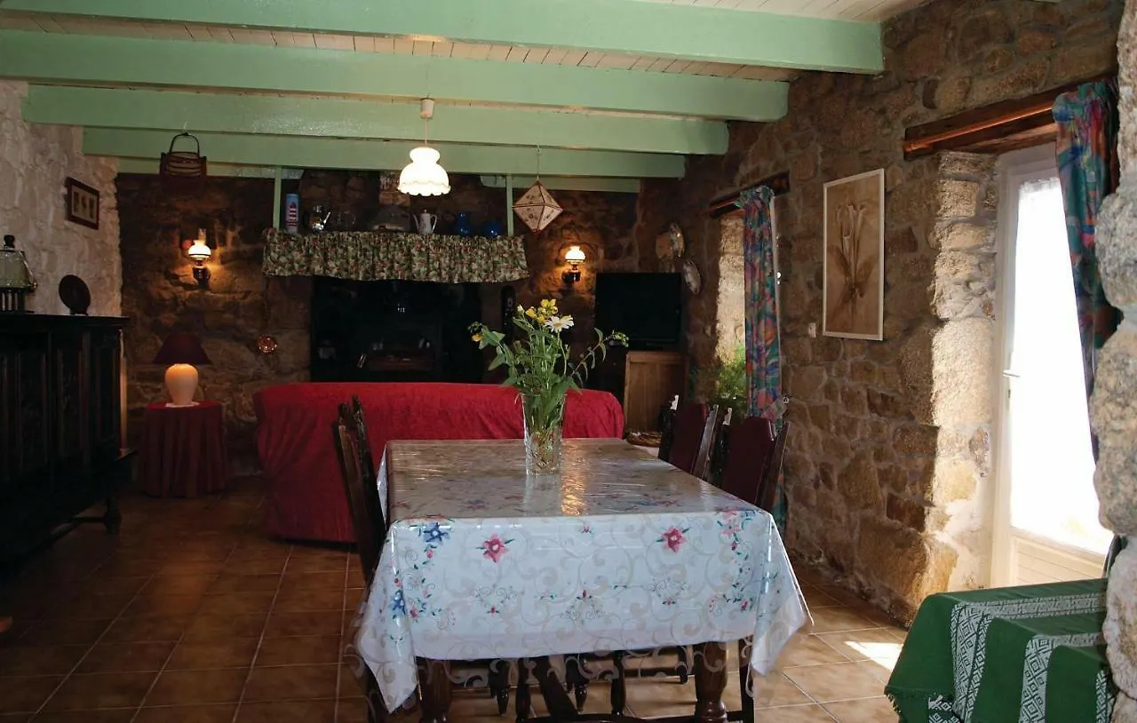 Дом отдыха 2 Bedroom Cozy Home In Plouaret Keraudy